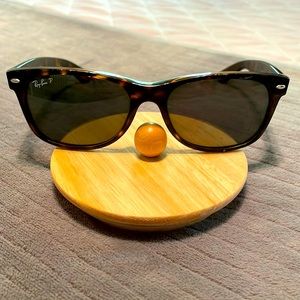 Ray-Ban New Wayfarer Polarized Tortoise Used Sunglasses